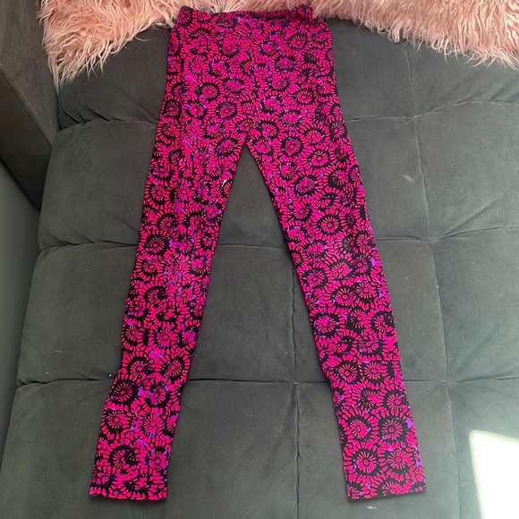 LuLaRoe leggings - Picture 2 of 3